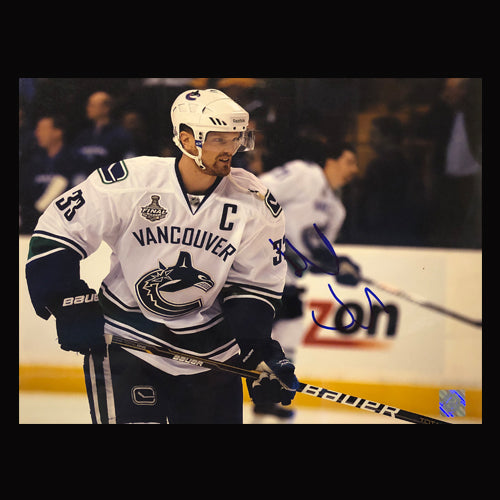 Henrik Sedin Vancouver Canucks Autographed 11x14 Action Photo